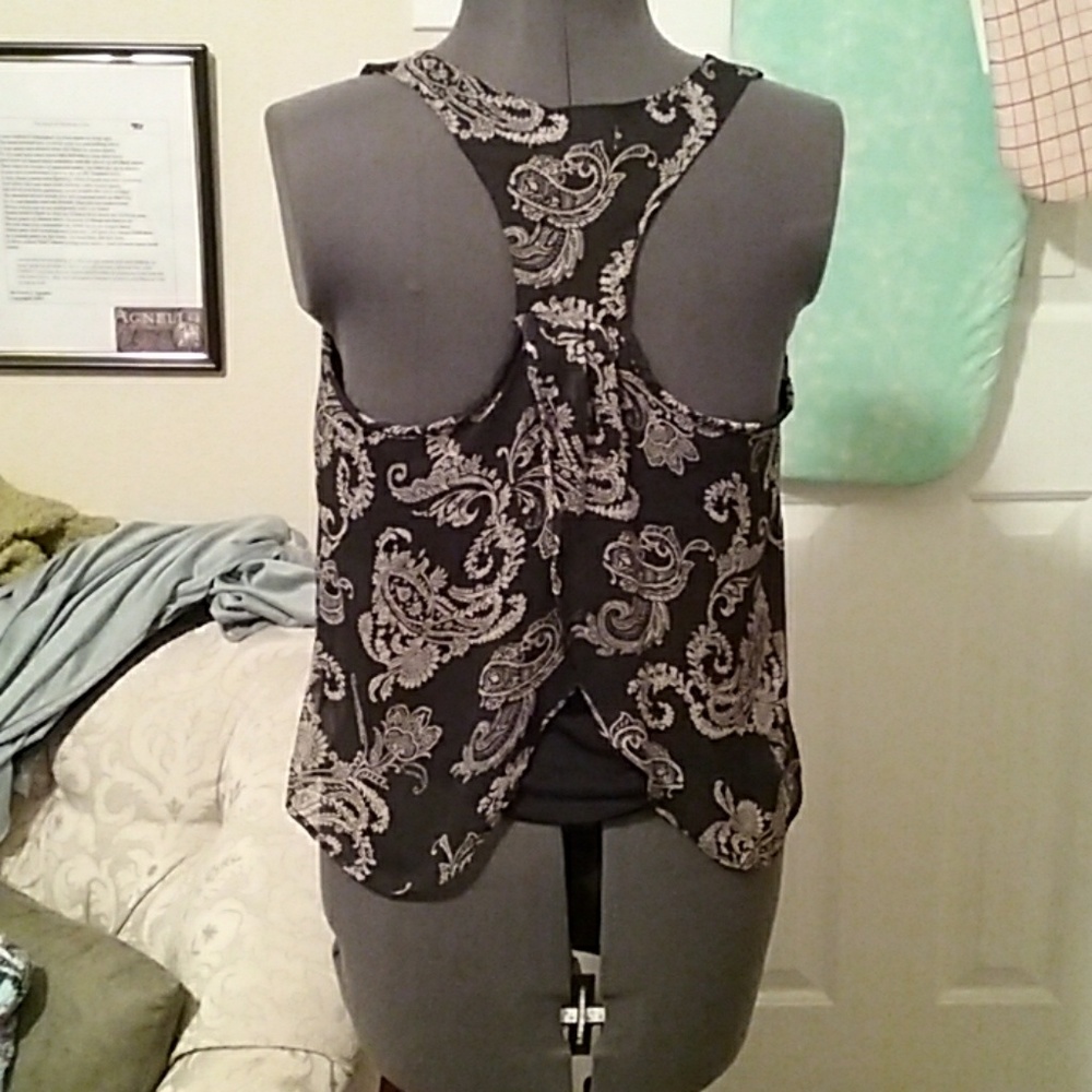 Top - Picture 2 of 3